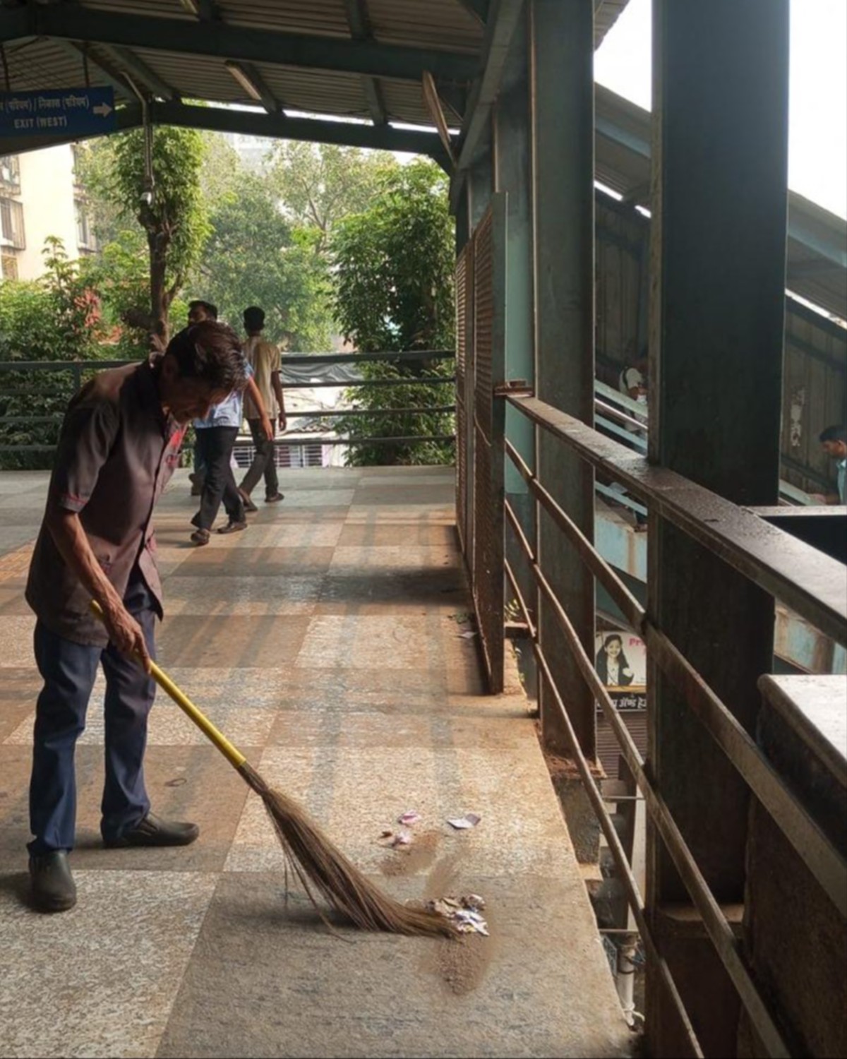 Central Railway Clean-Up Drive spruces up Chembur Station